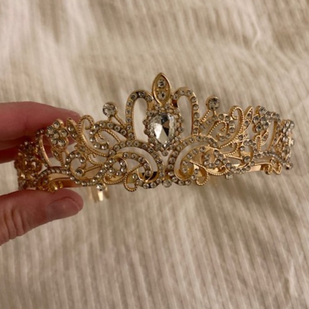 Gorgeous tiara!